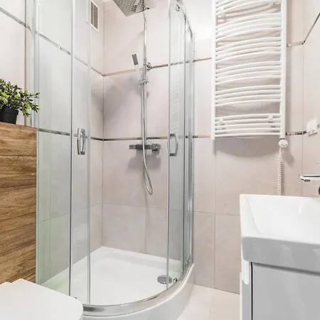 Flatbook - Baltic Sun -a- Z Basenem Apartamento *