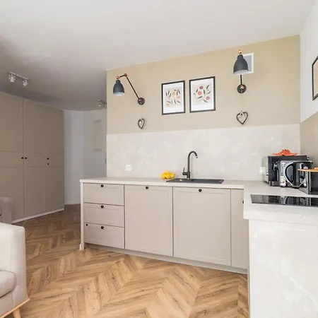 Flatbook - Baltic Sun -a- Z Basenem Apartamento *