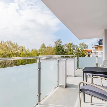 Flatbook - Baltic Sun -a- Z Basenem