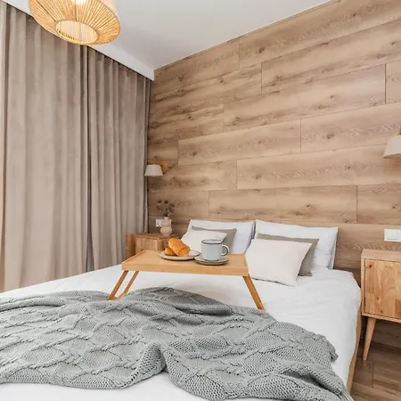 Flatbook - Baltic Sun -a- Z Basenem * シュトゥトボ