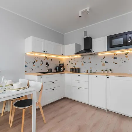 Flatbook - Baltic Sun -a- Z Basenem