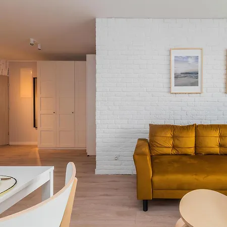 Flatbook - Baltic Sun -a- Z Basenem Apartamento