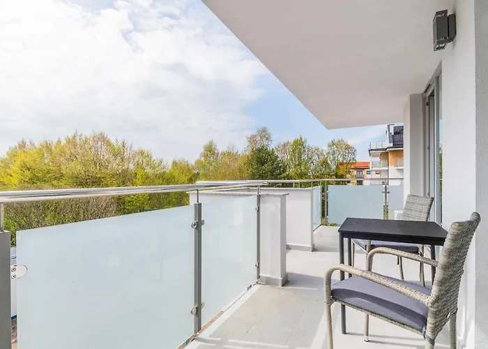 Flatbook - Baltic Sun -a- Z Basenem