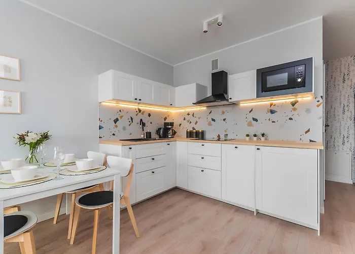 Flatbook - Baltic Sun -a- Z Basenem